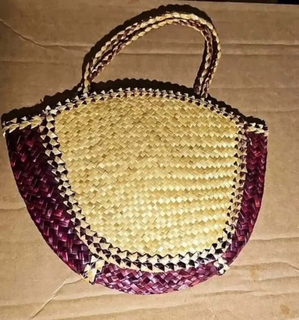 Cute Vintage 80's 3 Little Kitens Purse Plastic Lined Straw Asian Style Kids